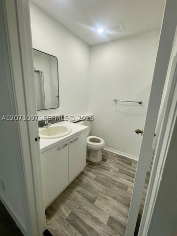 7872 Sanibel Dr 7872, Tamarac, FL 33321