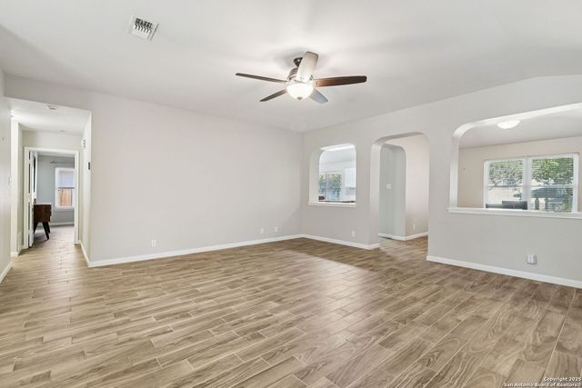 5123 Stormy Breeze, San Antonio, TX 78247