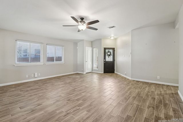 5123 Stormy Breeze, San Antonio, TX 78247