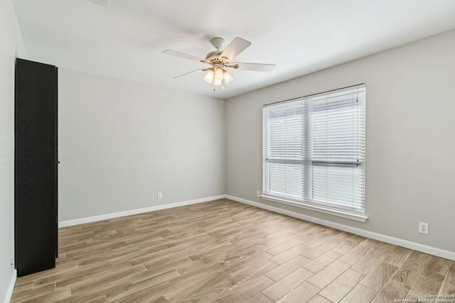 5123 Stormy Breeze, San Antonio, TX 78247