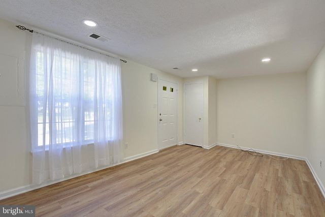 926 PLEASANT HILL LN, Bowie, MD 20716
