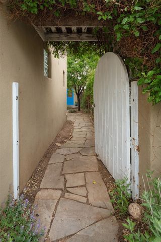 508 Juanita Street, Santa Fe, NM 87501