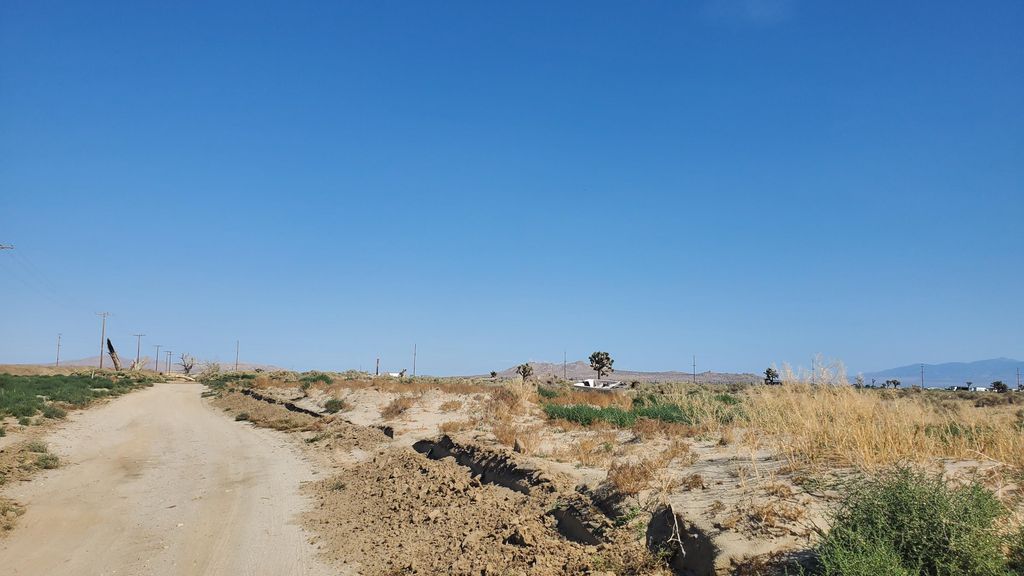 Ave L Near 87th St East, Palmdale, CA 93591