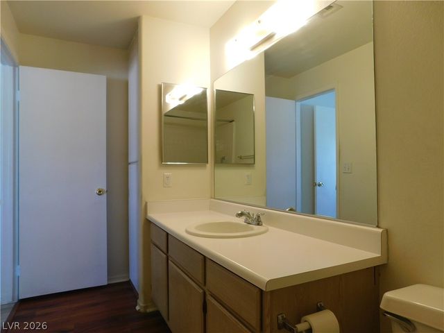 5221 Lindell Road 202, Las Vegas, NV 89118