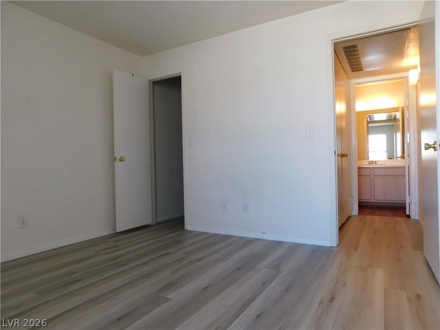 5221 Lindell Road 202, Las Vegas, NV 89118