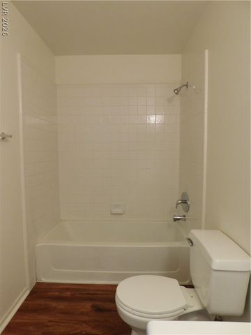5221 Lindell Road 202, Las Vegas, NV 89118