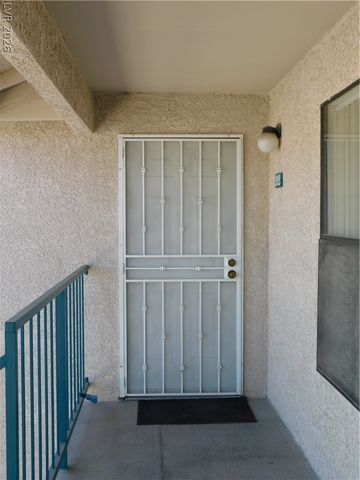 5221 Lindell Road 202, Las Vegas, NV 89118