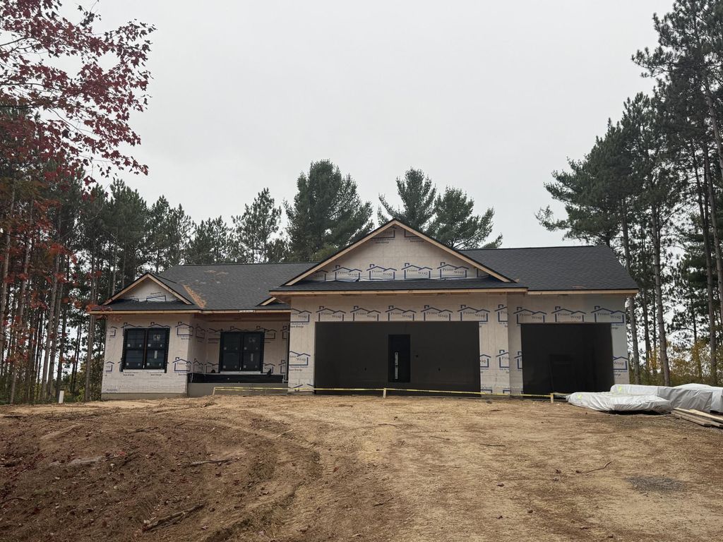 Image 1 of property listing at 1870 County Road C, Somerset, WI 54025