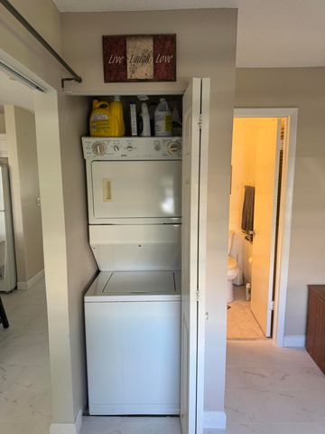 8892 Bella Vista Drive 333, Boca Raton, FL 33433