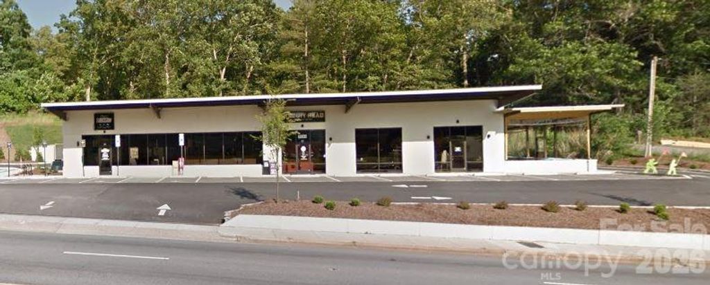 1994 Hendersonville Road, Asheville, NC 28803