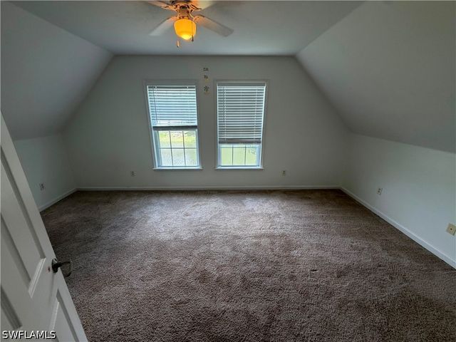 250 Leawood CIR, Naples, FL 34104