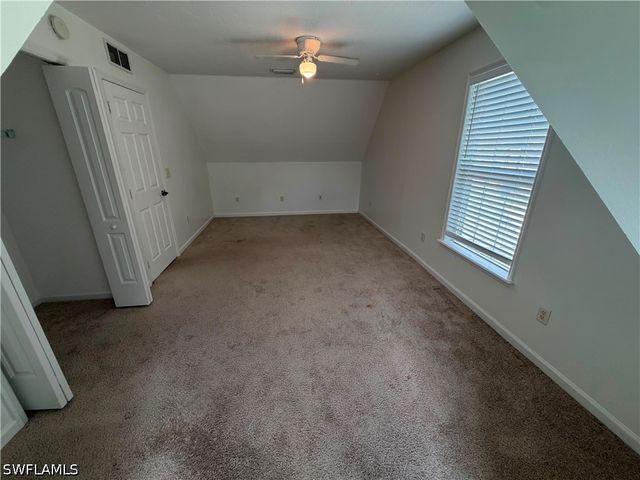 250 Leawood CIR, Naples, FL 34104