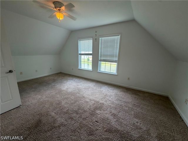 250 Leawood CIR, Naples, FL 34104
