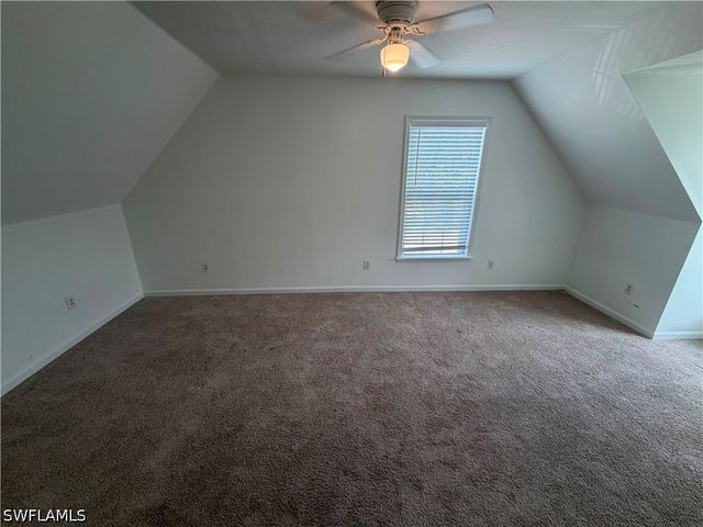 250 Leawood CIR, Naples, FL 34104