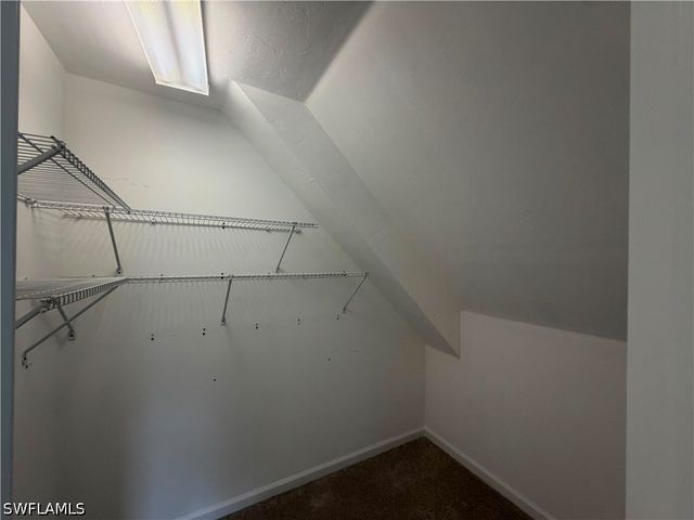 250 Leawood CIR, Naples, FL 34104