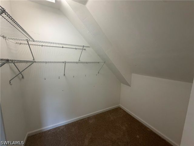 250 Leawood CIR, Naples, FL 34104