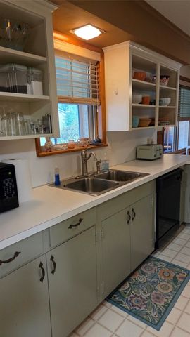 706 Livingston Avenue, Shreveport, LA 71107