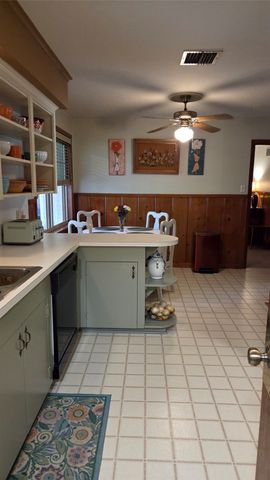 706 Livingston Avenue, Shreveport, LA 71107