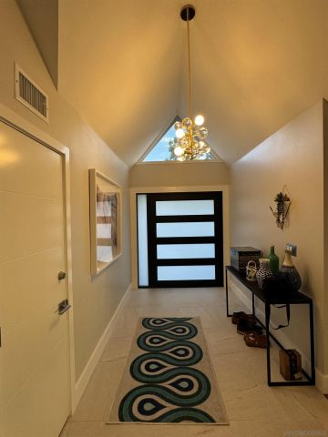 1402 Rodeo Drive, La Jolla, CA 92037