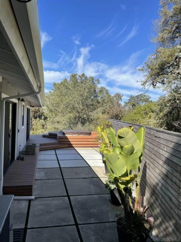 1402 Rodeo Drive, La Jolla, CA 92037