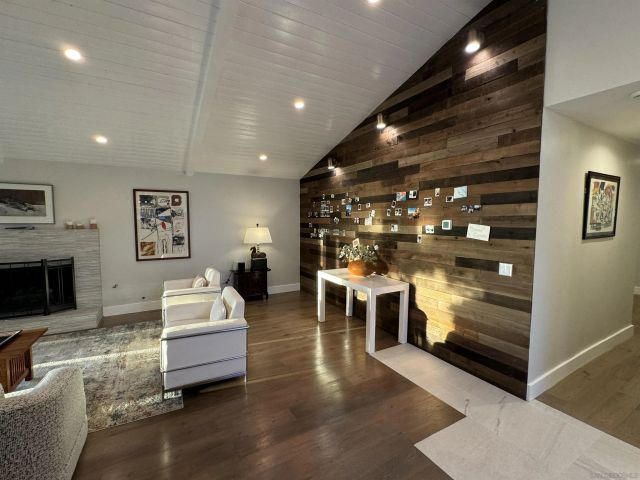 1402 Rodeo Drive, La Jolla, CA 92037