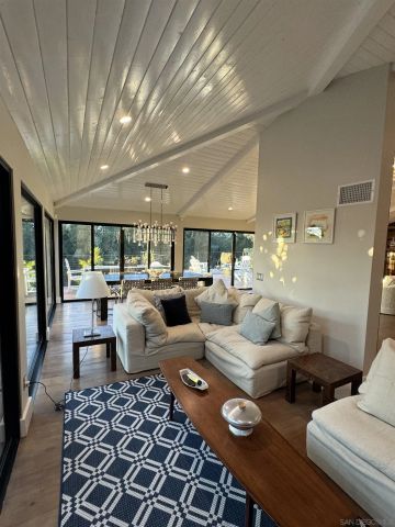 1402 Rodeo Drive, La Jolla, CA 92037