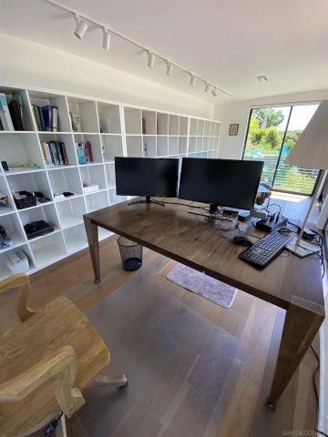 1402 Rodeo Drive, La Jolla, CA 92037