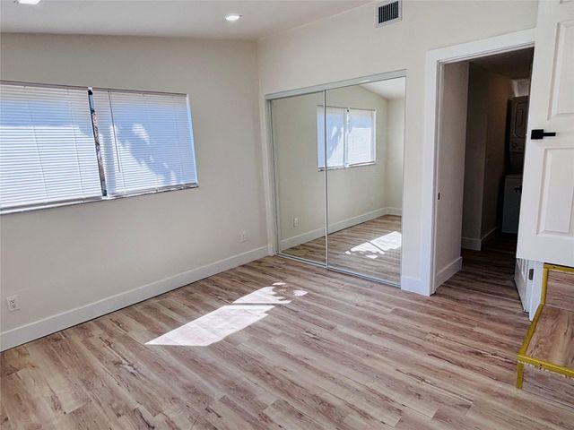 105 NW 28th Way, Fort Lauderdale, FL 33311