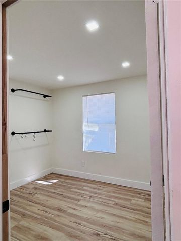 105 NW 28th Way, Fort Lauderdale, FL 33311