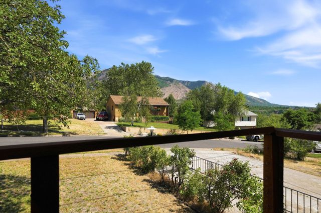 1045 PEACH DR, Ogden, UT 84404