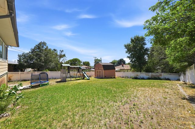 1045 PEACH DR, Ogden, UT 84404