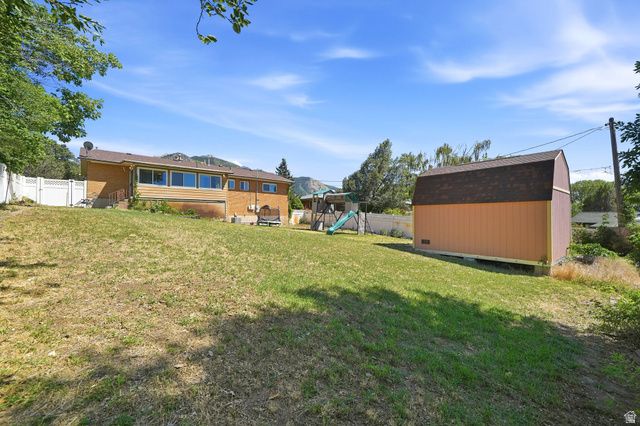 1045 PEACH DR, Ogden, UT 84404