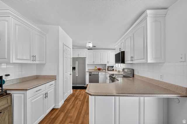 1045 PEACH DR, Ogden, UT 84404