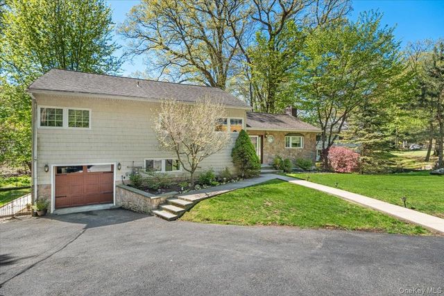 3 Markwood Place, Ardsley, NY 10502
