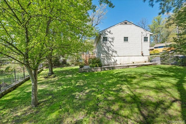 3 Markwood Place, Ardsley, NY 10502