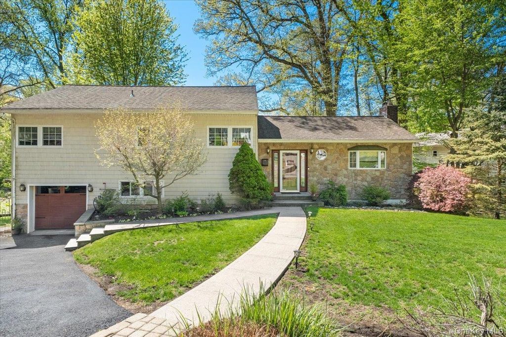3 Markwood Place, Ardsley, NY 10502