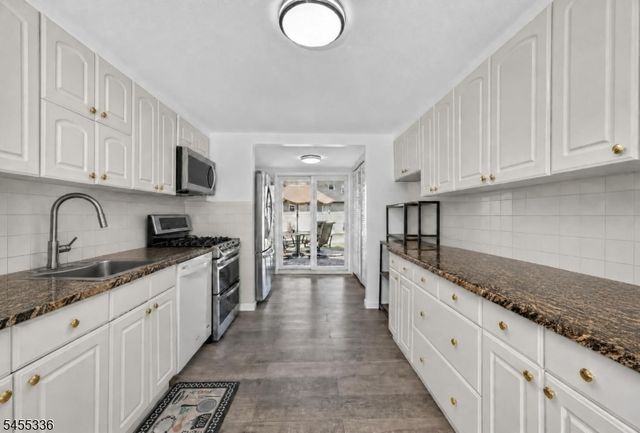 58 Hillcrest Avenue, Edison Twp., NJ 08817