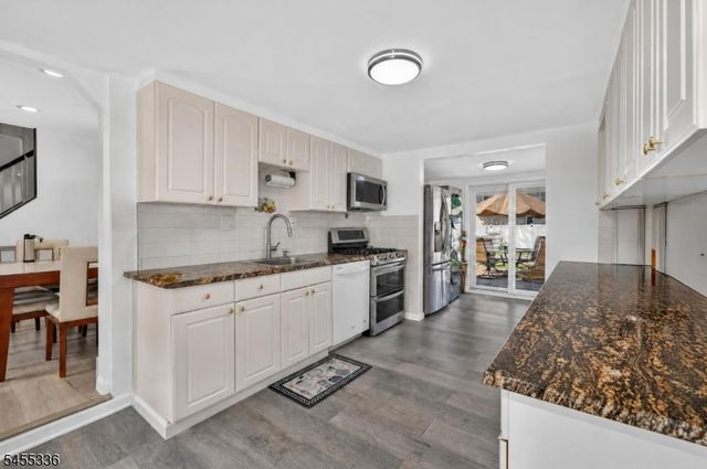 58 Hillcrest Avenue, Edison Twp., NJ 08817