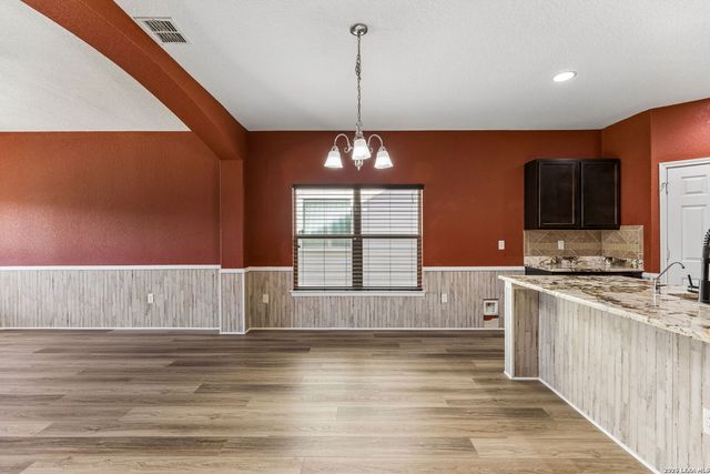 7103 AZALEA SQ, San Antonio, TX 78218