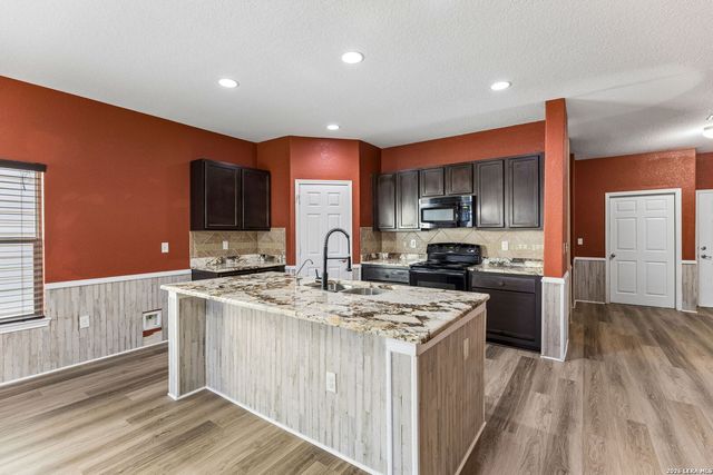 7103 AZALEA SQ, San Antonio, TX 78218