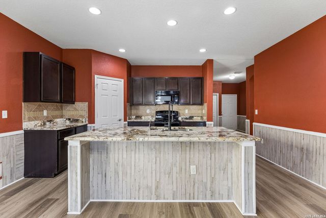 7103 AZALEA SQ, San Antonio, TX 78218