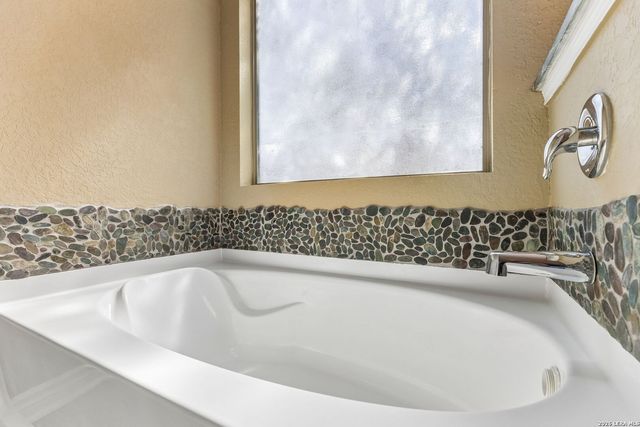 7103 AZALEA SQ, San Antonio, TX 78218