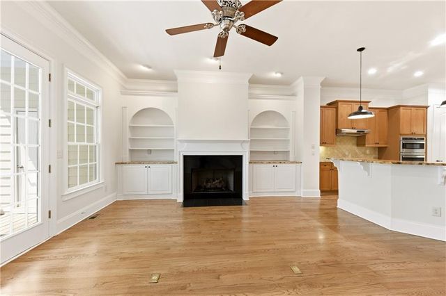 1063 Pearl Point, Atlanta, GA 30328