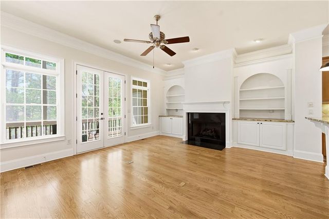 1063 Pearl Point, Atlanta, GA 30328