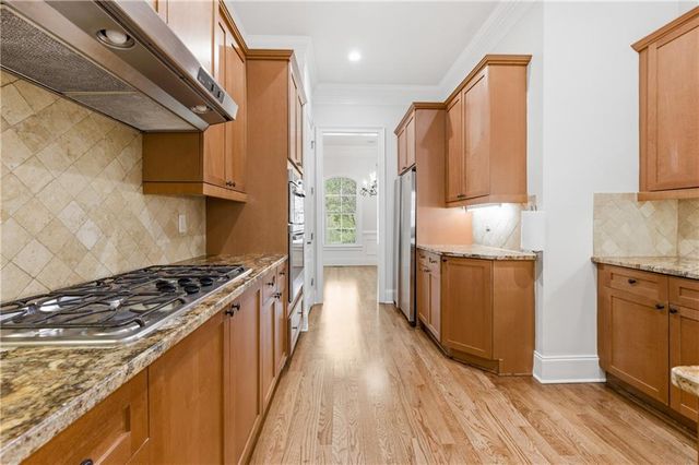 1063 Pearl Point, Atlanta, GA 30328