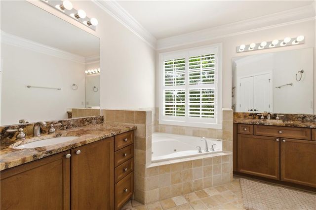 1063 Pearl Point, Atlanta, GA 30328