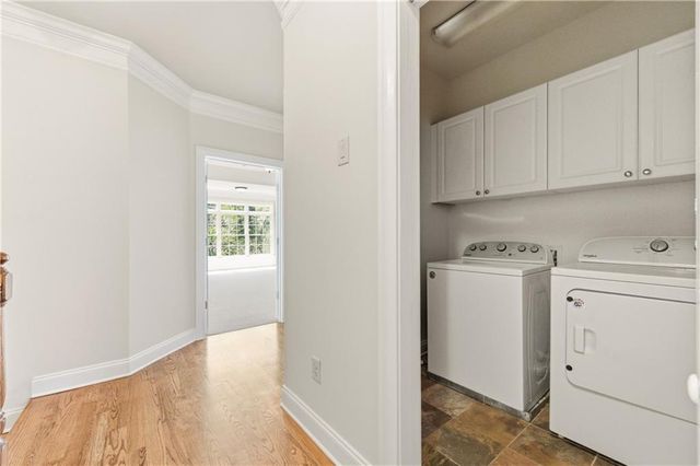 1063 Pearl Point, Atlanta, GA 30328