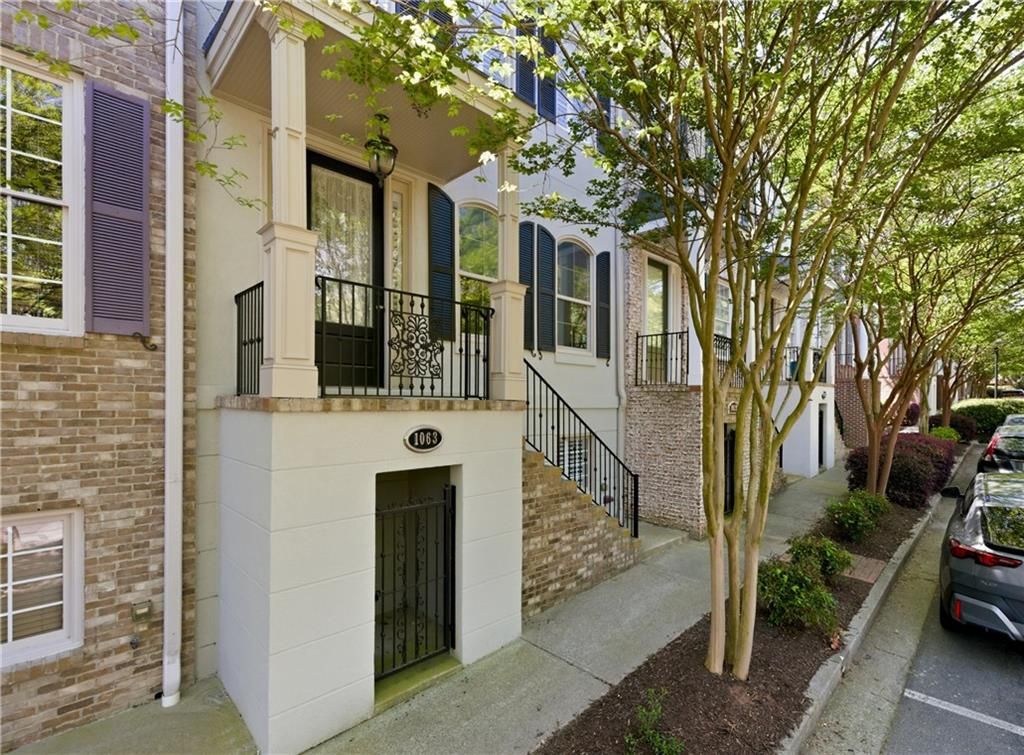 1063 Pearl Point, Atlanta, GA 30328