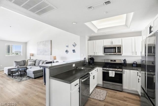 230 East Flamingo Road 422, Las Vegas, NV 89169