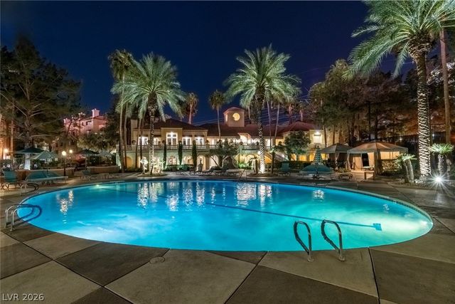 230 East Flamingo Road 422, Las Vegas, NV 89169